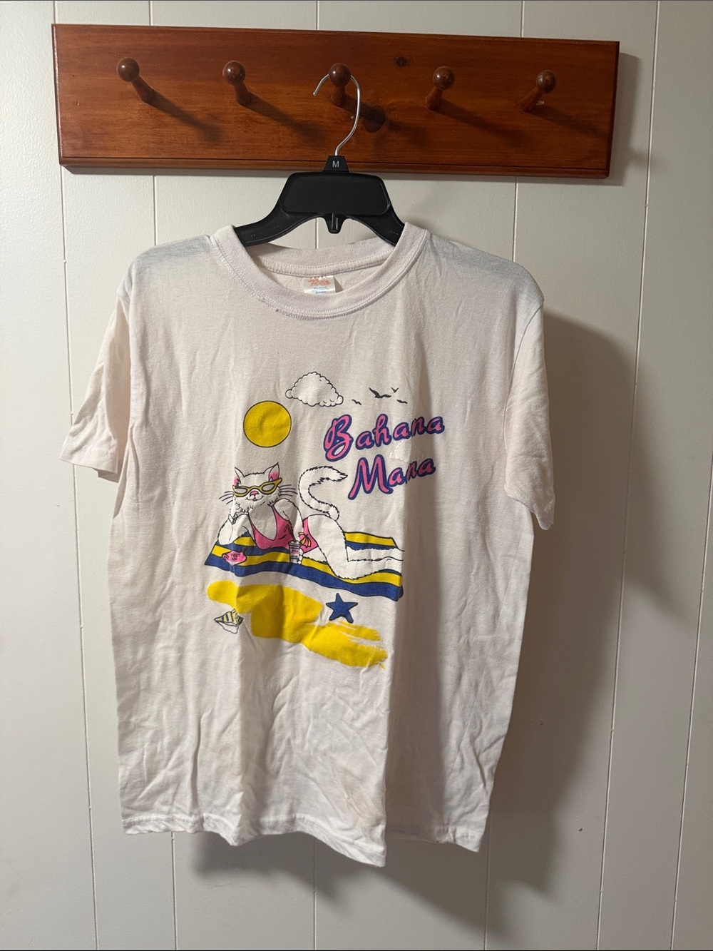Vintage Women’s Bahamas Graphic Tee